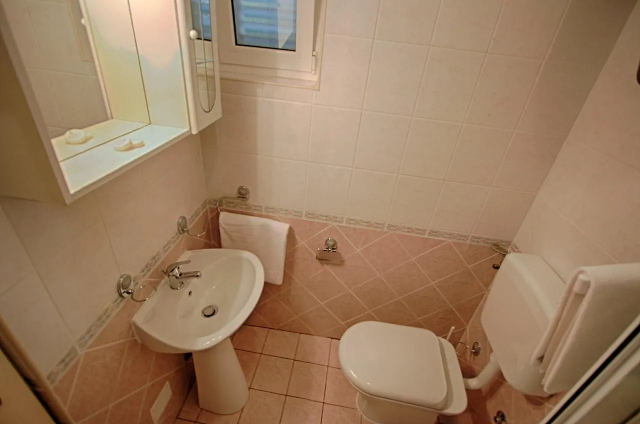 Rosemary Apartments & Rooms مالي لوشينغْ بيت ضيافة