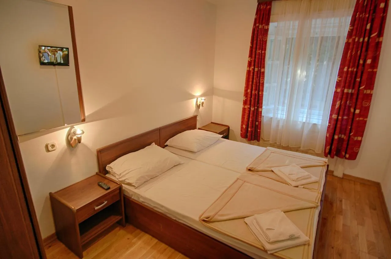 Rosemary Apartments & Rooms مالي لوشينغْ