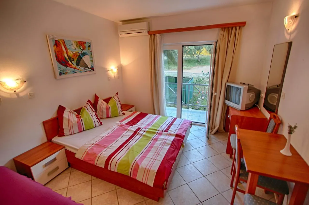 Rosemary Apartments & Rooms مالي لوشينغْ بيت ضيافة